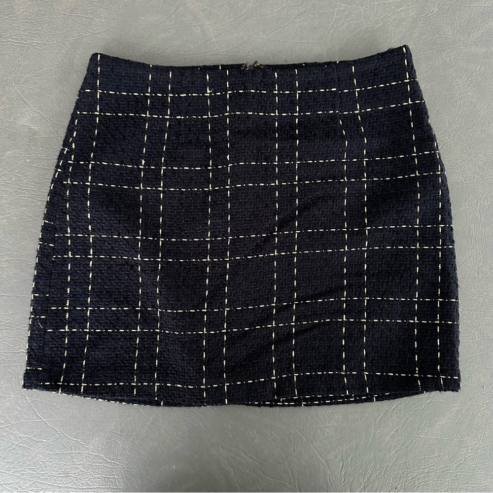 Women’s Tweed Mini Skirt